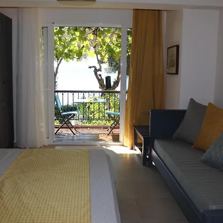 Seafront Studio Apartment
