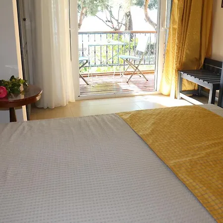 Apartment Seafront Studio Elia Nikitis